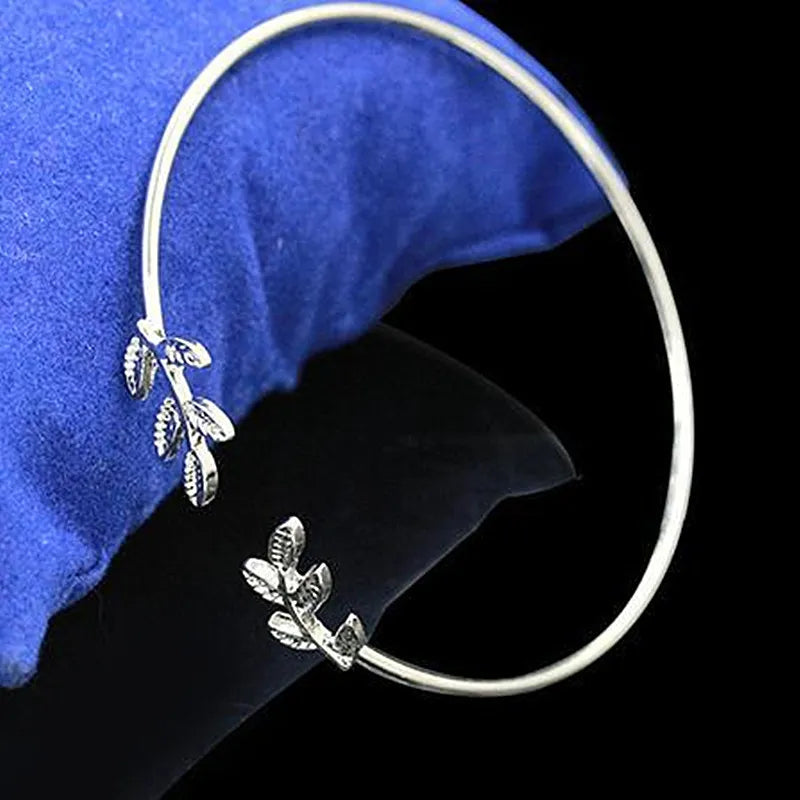 Leafy Elegance: Punk Open Bangle Bracelet