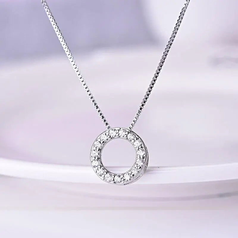 Trendy Circle Necklace: Simple and Stylish Clavicle Chain