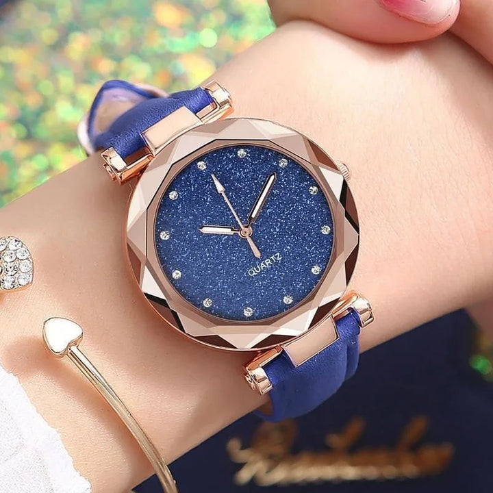 Chic Elegance: Women's Leather Strap Quartz Dress Watch